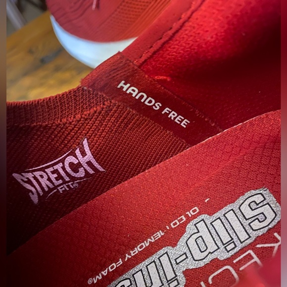 Women’s Red Skechers slip-ins, size 8.5. Worn just once or twice. - Picture 12 of 13